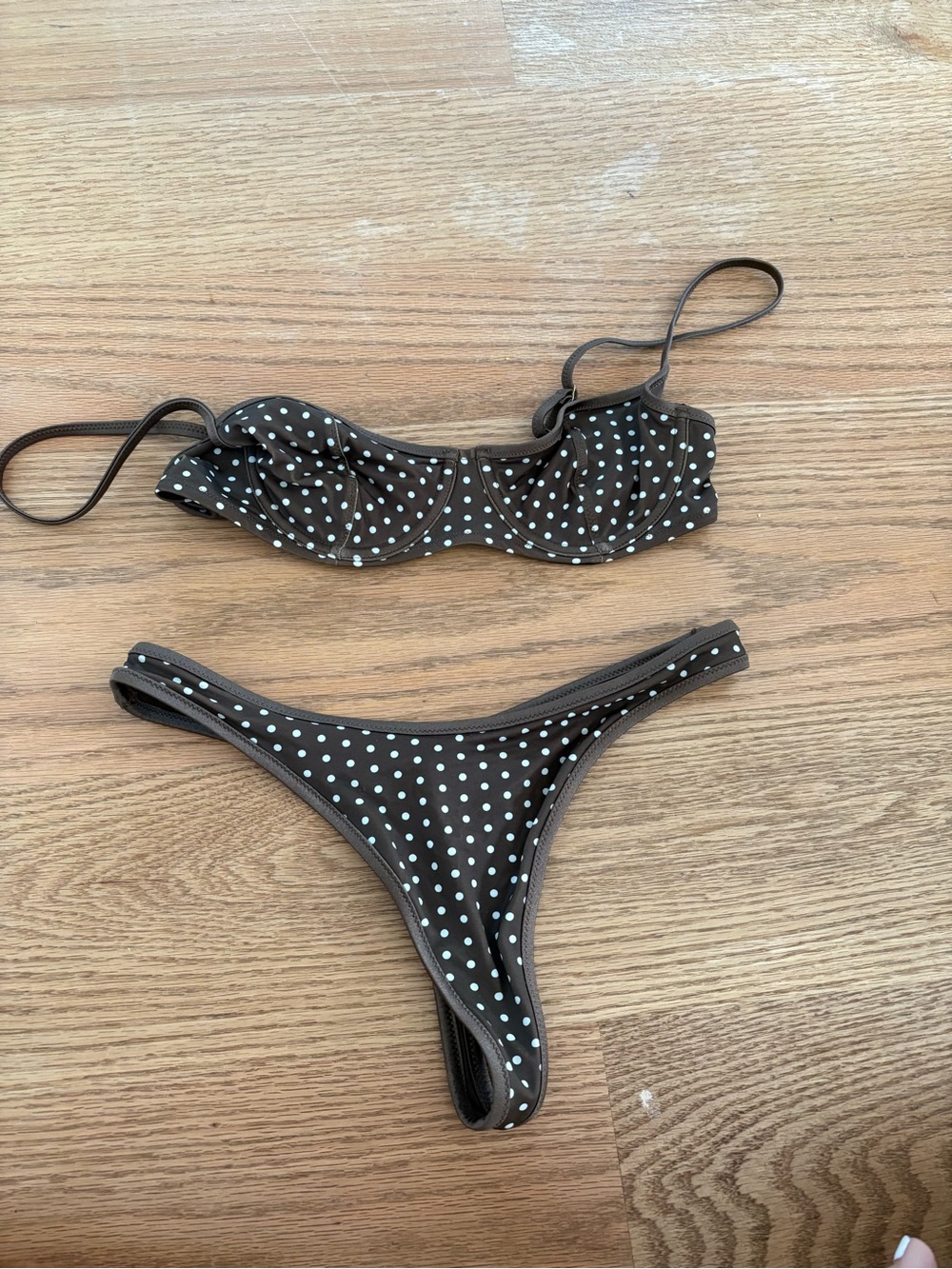 Frankie’s Bikinis set